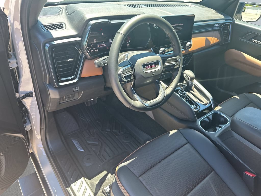 Used 2026 GMC Canyon AT4 w/ AT4 Premium Package AWD/4WD image 11