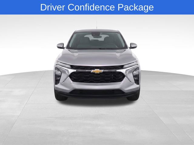 Used 2024 Chevrolet Trax LS w/ LS Convenience Package FWD image 5