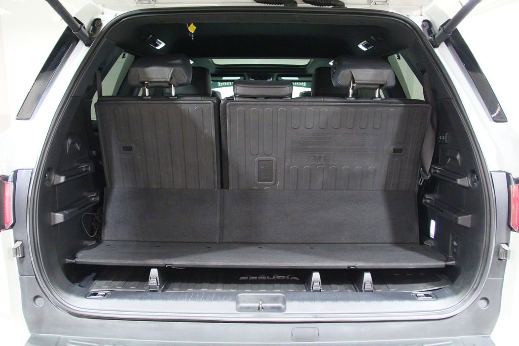 Used 2024 Toyota Sequoia Platinum AWD/4WD image 26
