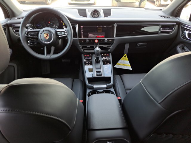 New 2026 Porsche Macan image 16