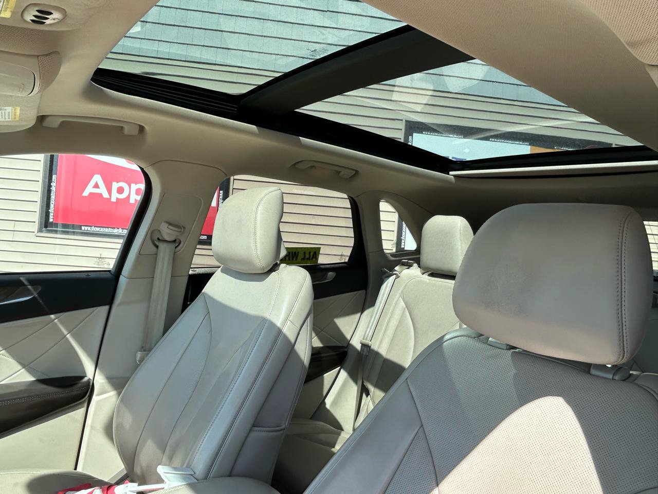 Used 2017 Lincoln MKC Reserve AWD/4WD image 18