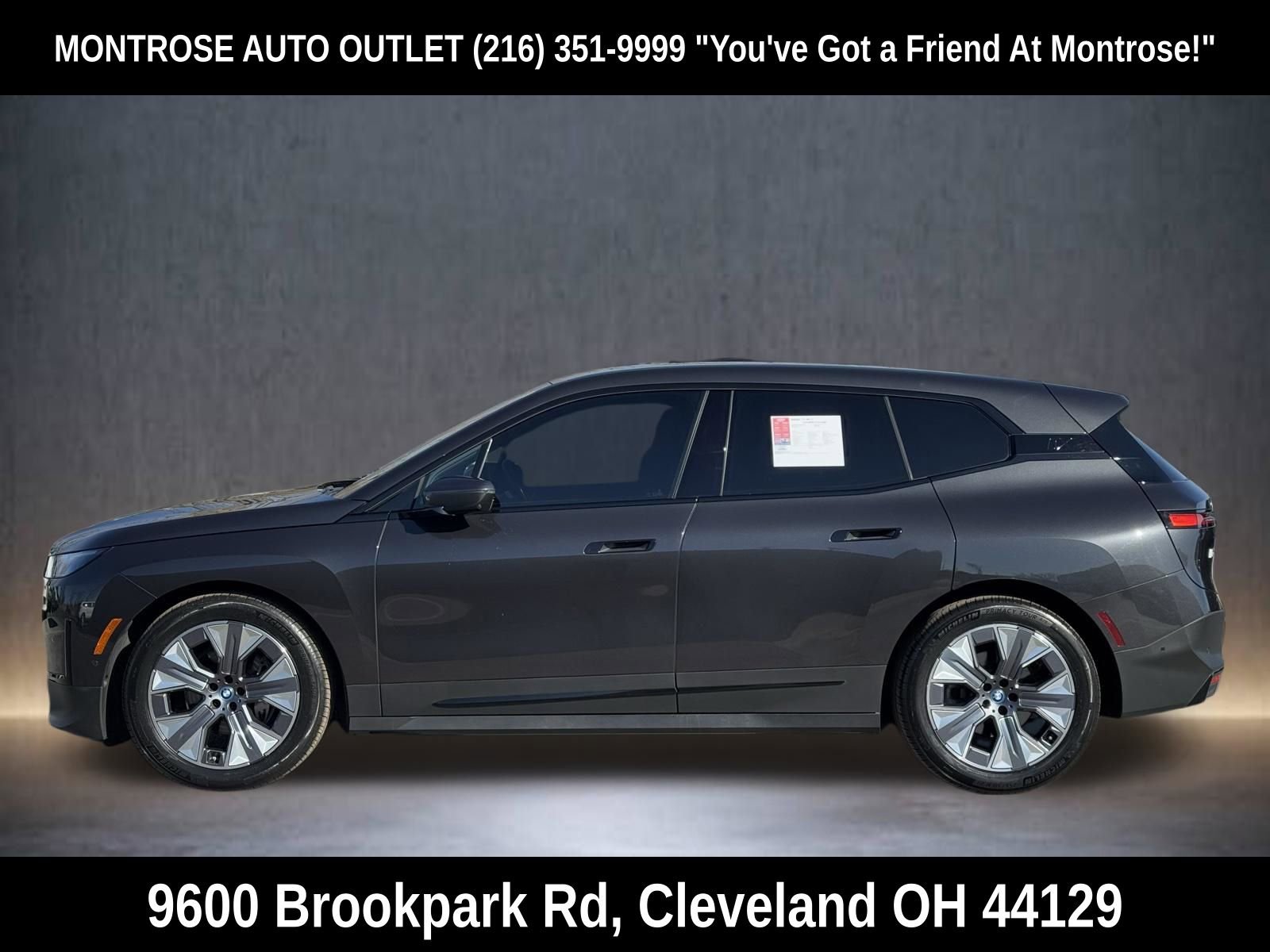 Used 2022 BMW iX xDrive50 w/ Convenience Package image 7