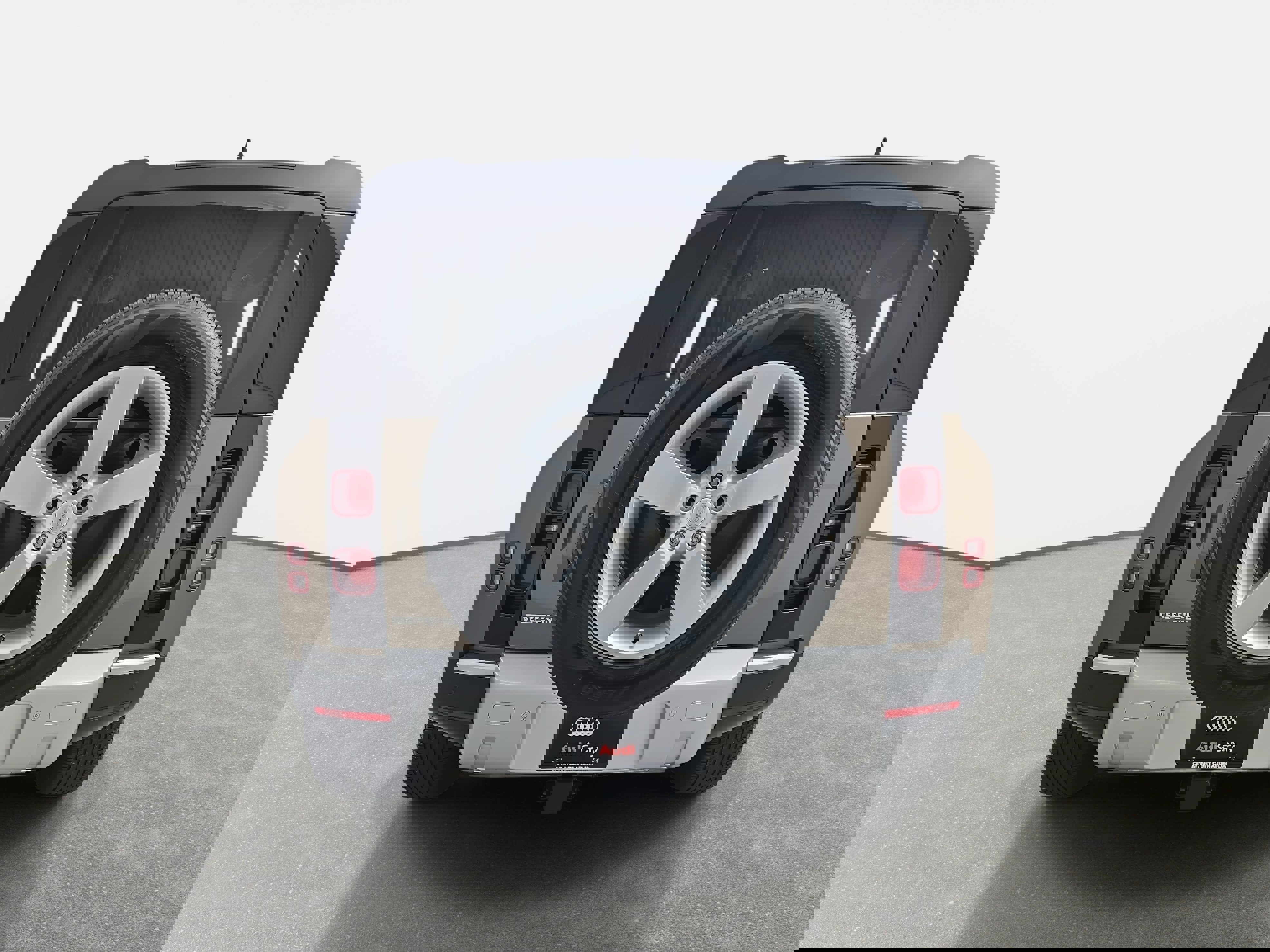 Used 2024 Land Rover Defender 110 S image 6