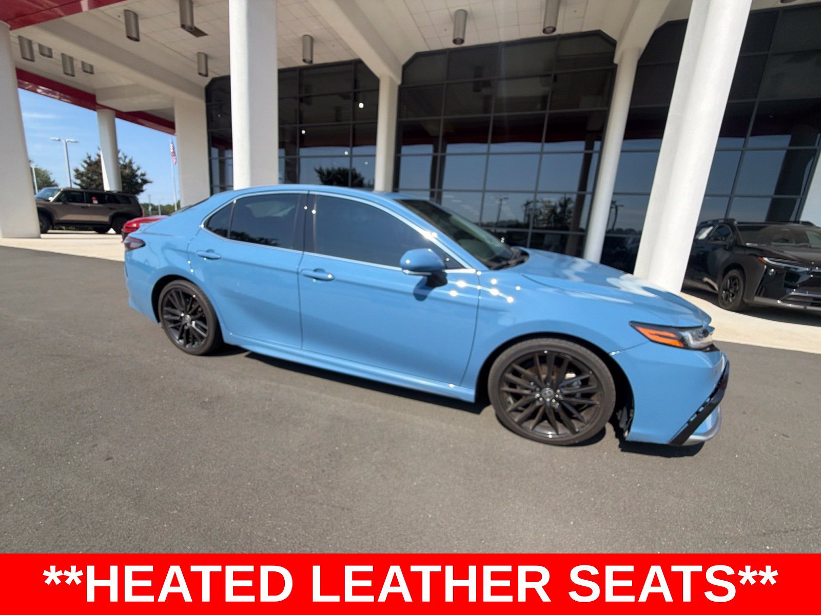 Used 2023 Toyota Camry XSE w/ Navigation Package FWD image 6