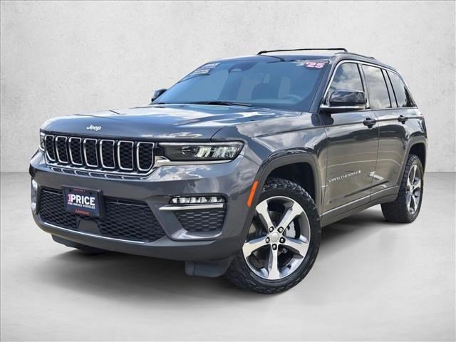 Used 2025 Jeep Grand Cherokee Limited RWD image 1