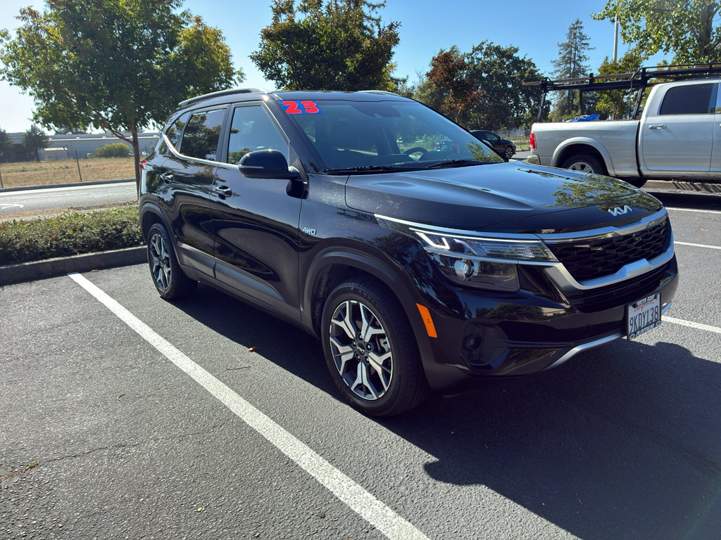 Used 2023 Kia Seltos EX AWD/4WD image 10