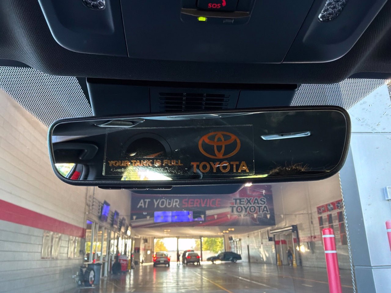 New 2026 Toyota Camry Hybrid w/ Convenience Package FWD image 18