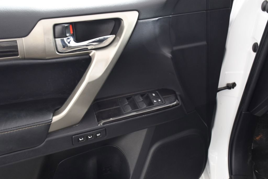 Used 2021 Lexus GX 460 Premium w/ Premium Package image 15