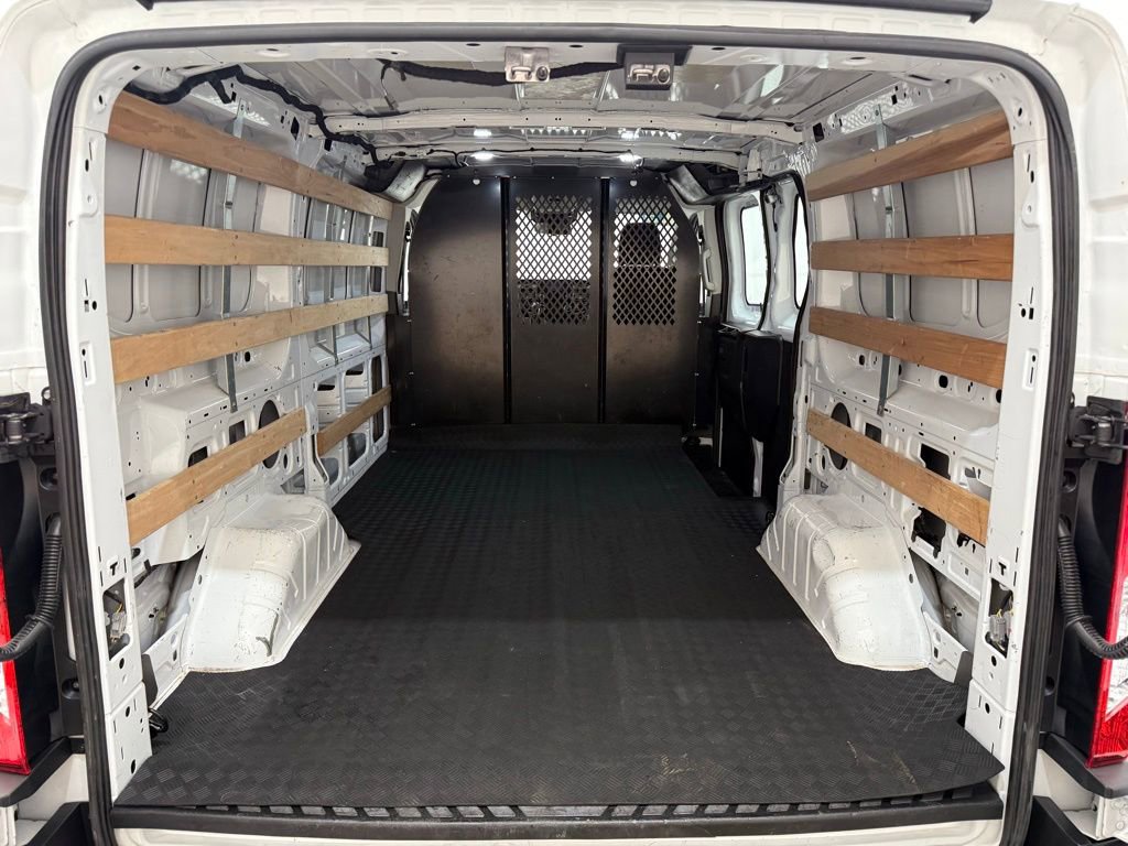 Used 2023 Ford Transit 250 Low Roof AWD w/ Exterior Upgrade Package image 5