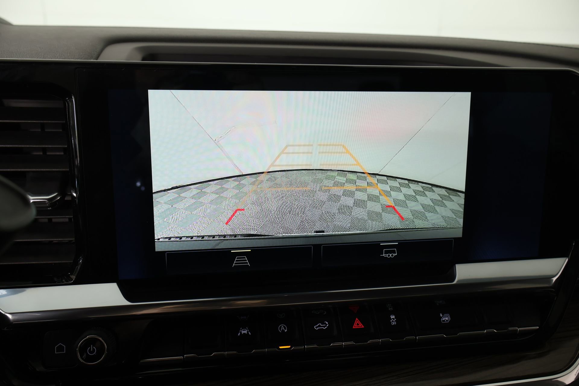 Used 2024 Chevrolet Silverado 1500 LT image 6