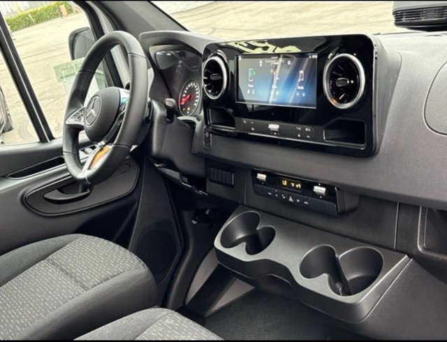 New 2026 Mercedes-Benz Sprinter 2500 image 23