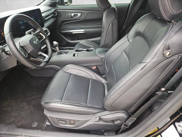 Used 2025 Ford Mustang GT Premium RWD image 11