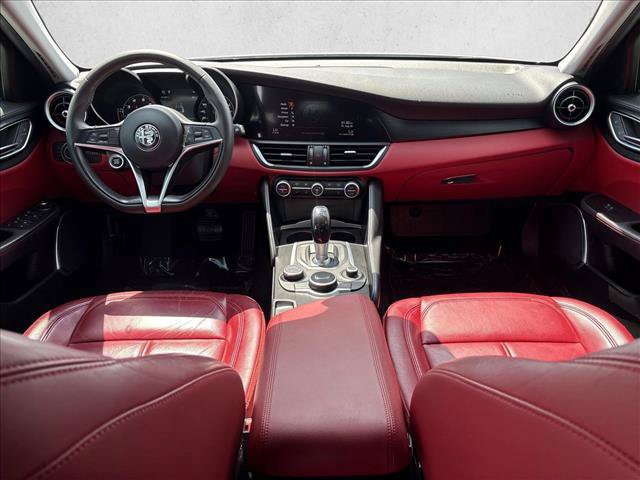 Used 2018 Alfa Romeo Giulia AWD image 23
