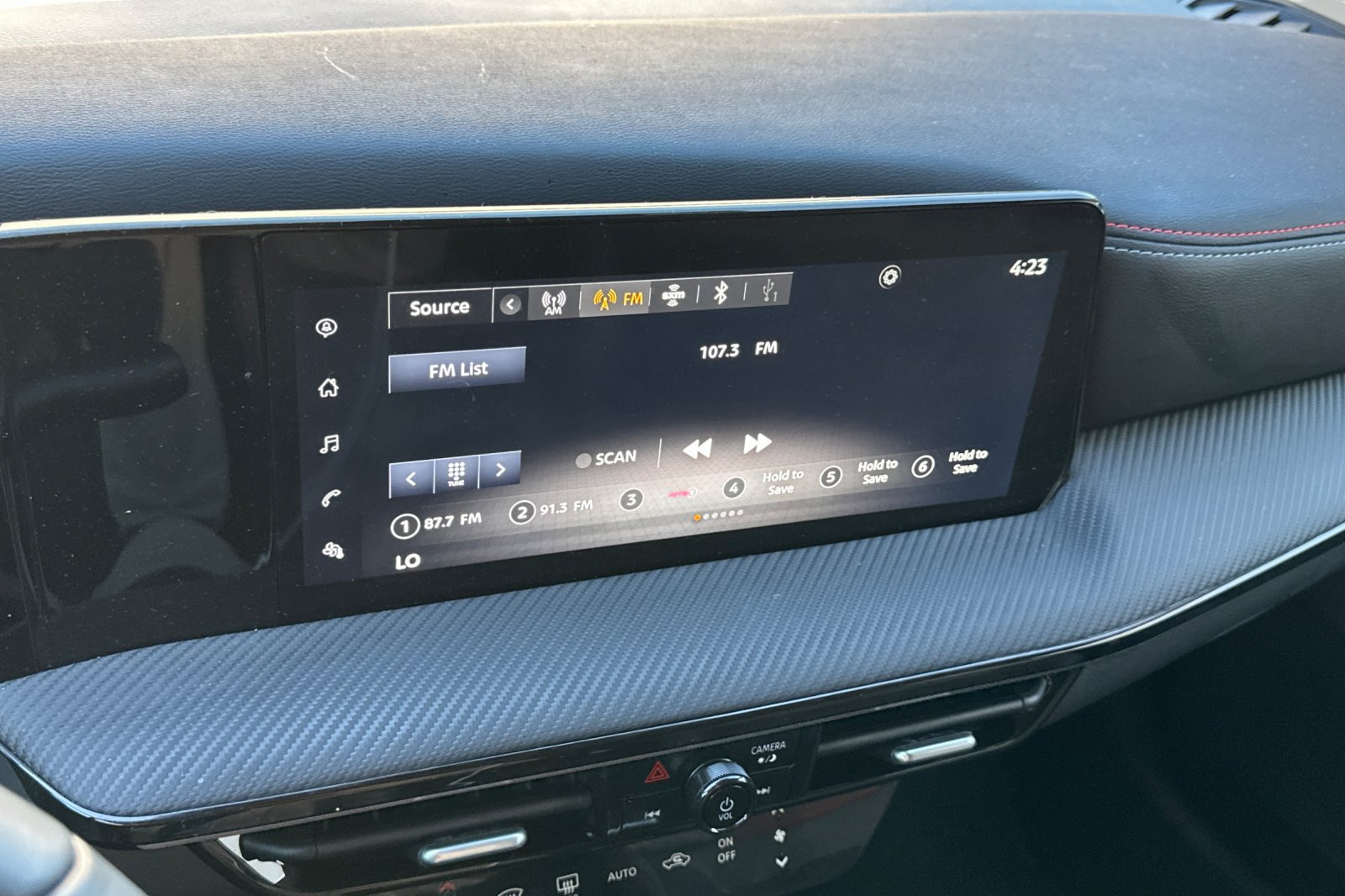 Used 2025 Nissan Kicks SR AWD/4WD image 25