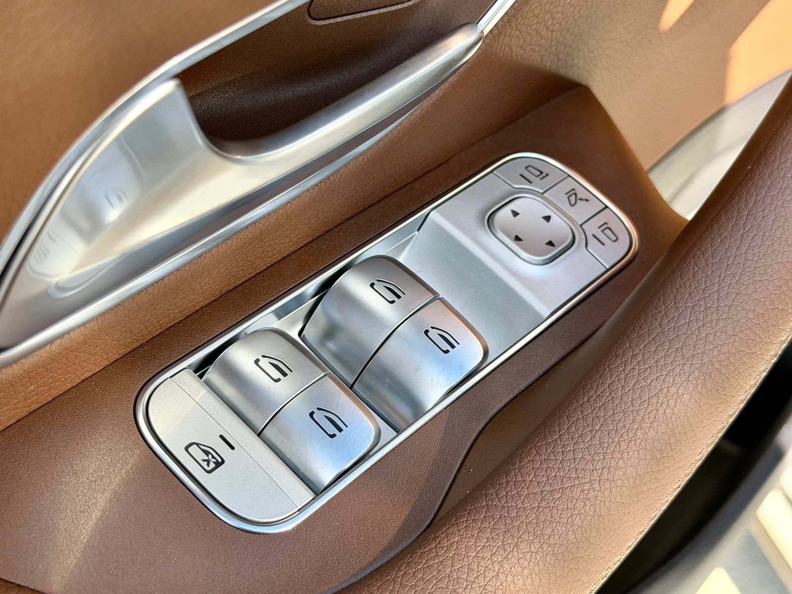 New 2026 Mercedes-Benz GLS 450 4MATIC image 17