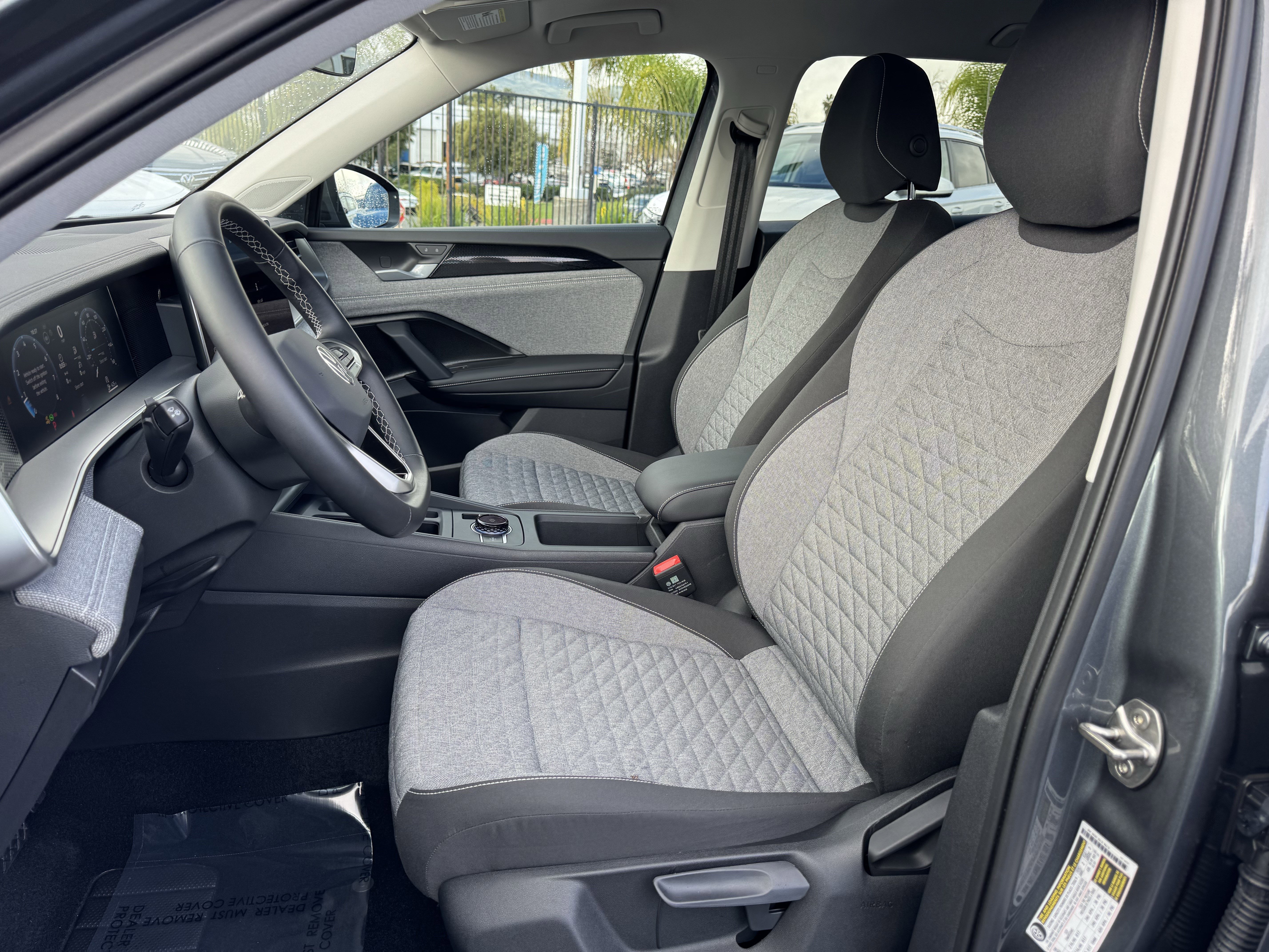 Used 2025 Volkswagen Tiguan S image 16