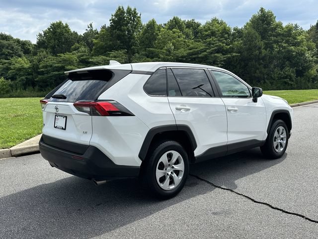 Used 2022 Toyota RAV4 LE FWD image 9