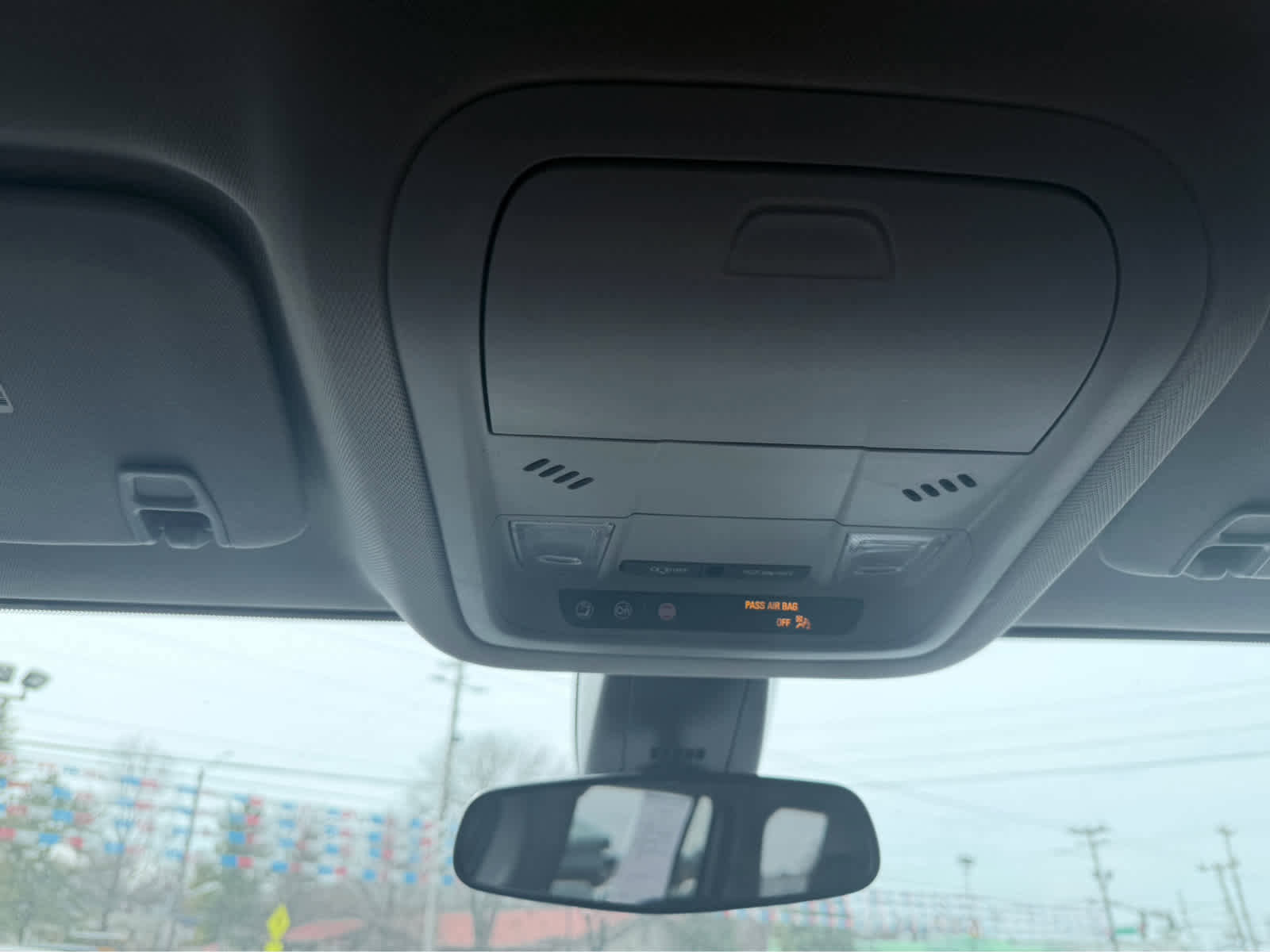 Used 2022 GMC Acadia SLE w/ Driver Convenience Package image 32