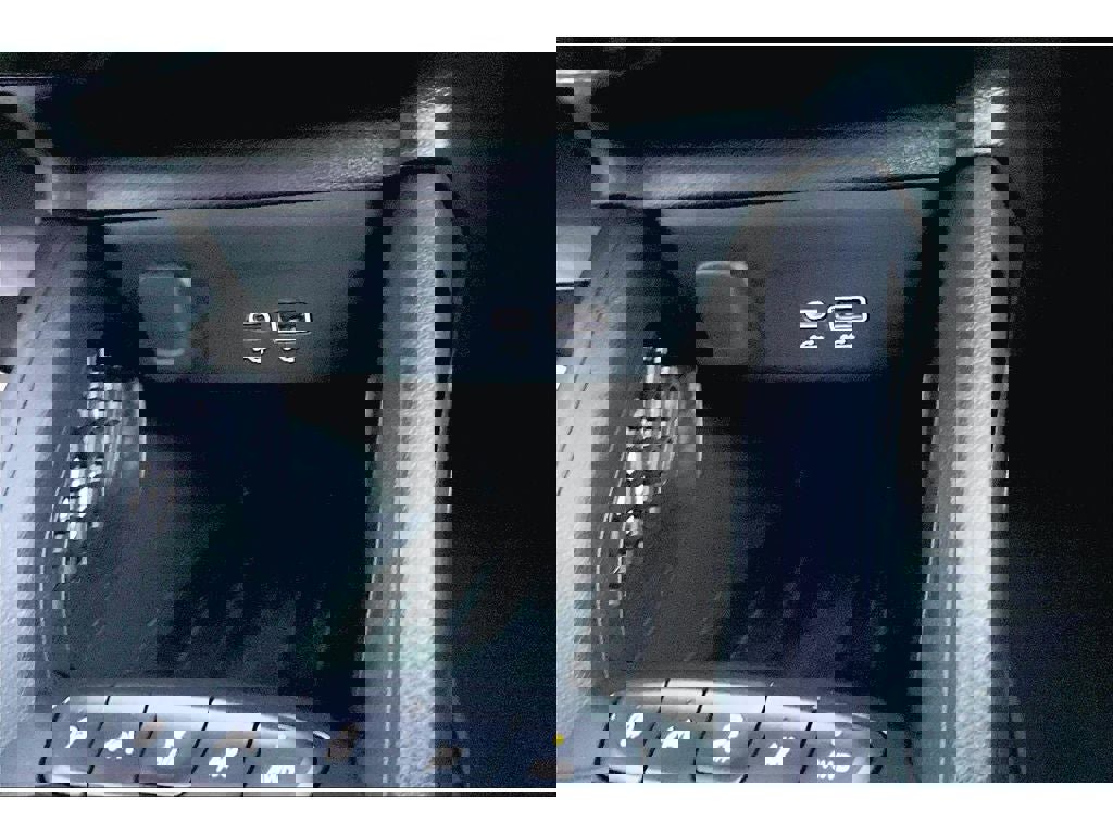 Used 2025 Chevrolet TrailBlazer LT image 26