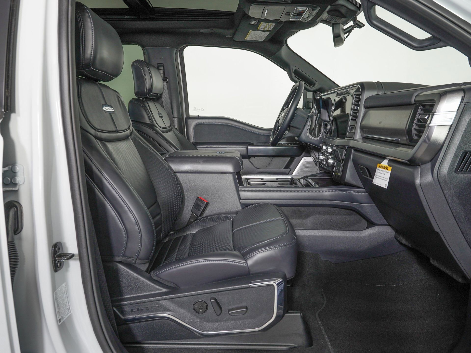 Used 2026 Ford F450 Platinum image 13