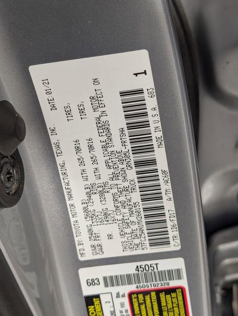 Used 2021 Toyota Tacoma TRD Off-Road w/ Technology Package AWD/4WD image 35