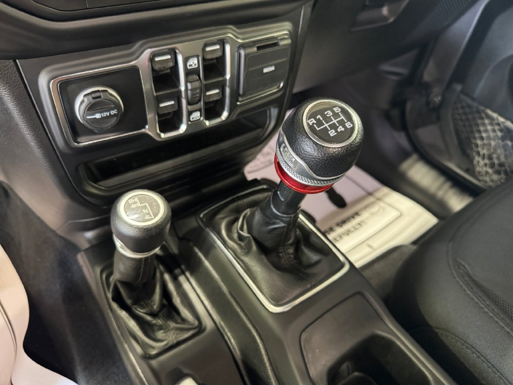 Used 2021 Jeep Wrangler Unlimited Sport AWD/4WD image 21