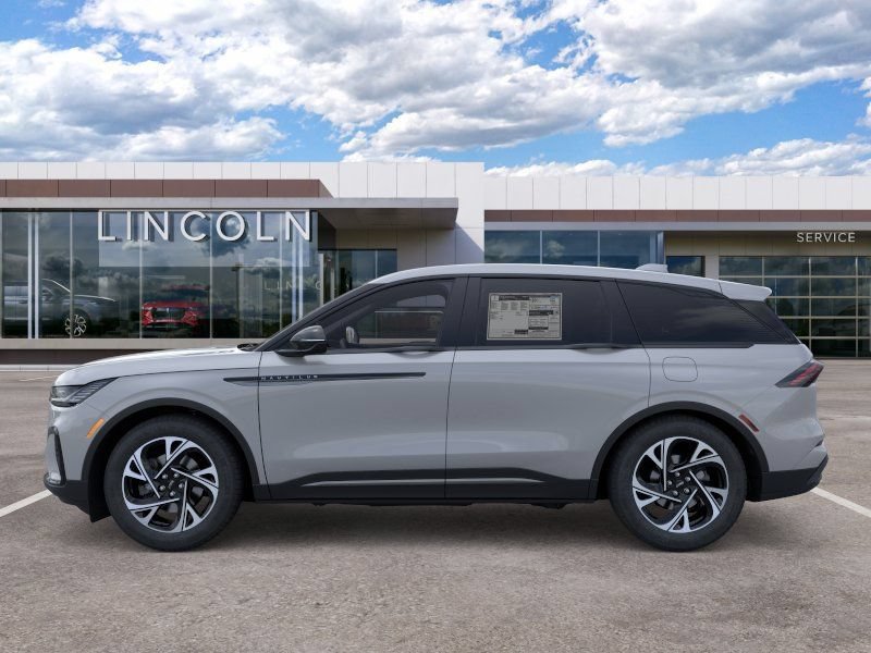 New 2026 Lincoln Nautilus Premier w/ Jet Appearance Package AWD/4WD image 3