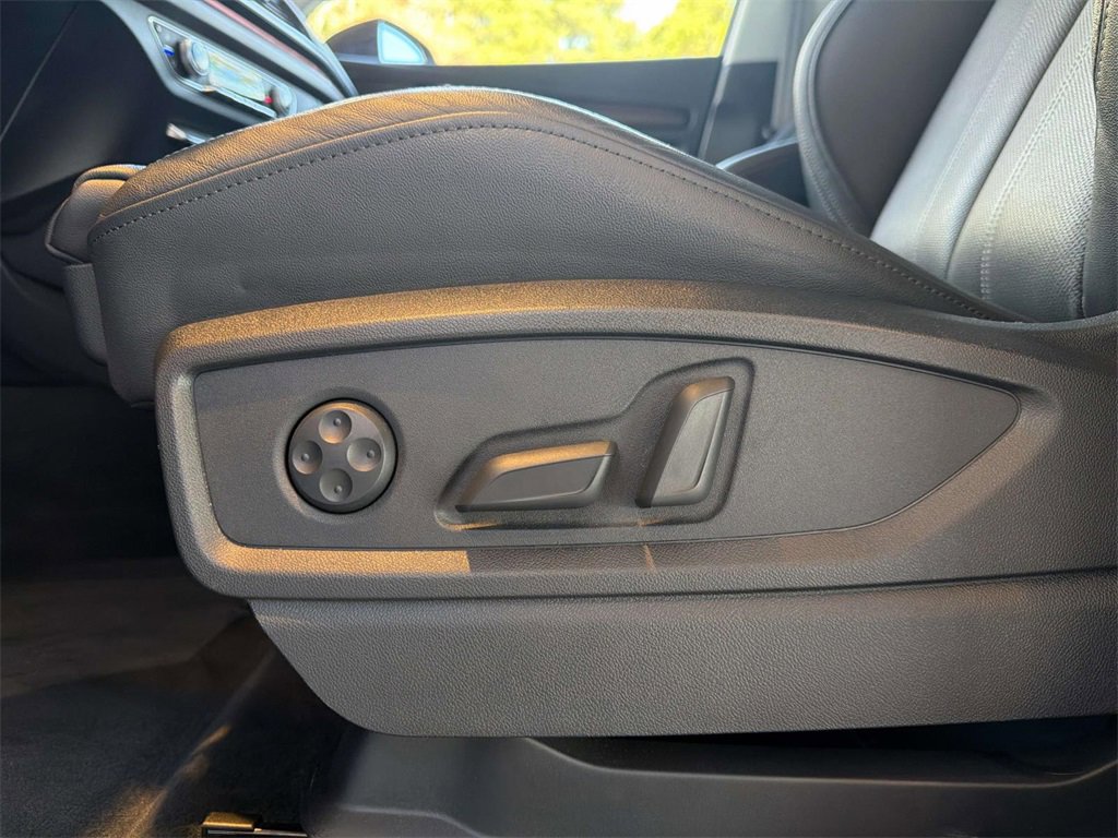 Used 2025 Audi Q5 2.0T Premium Plus w/ Premium Plus Package image 8