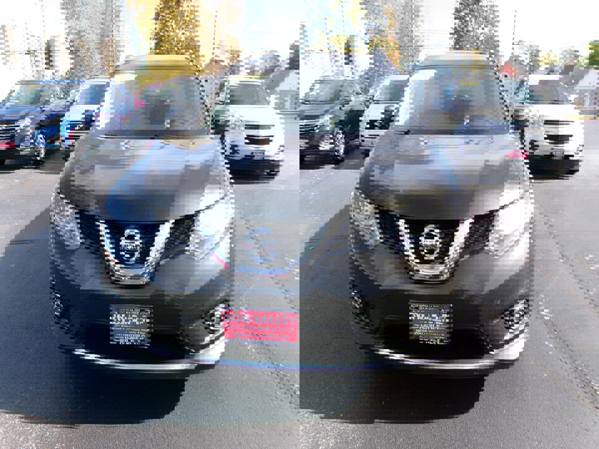 Used 2016 Nissan Rogue SL w/ SL Premium Package image 3