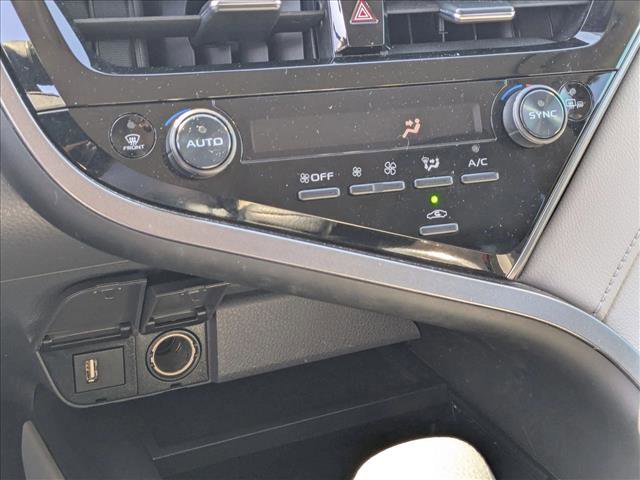 Used 2024 Toyota Camry LE w/ Convenience Package image 14