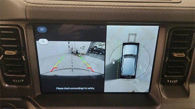 New 2025 Ford Bronco Badlands image 16