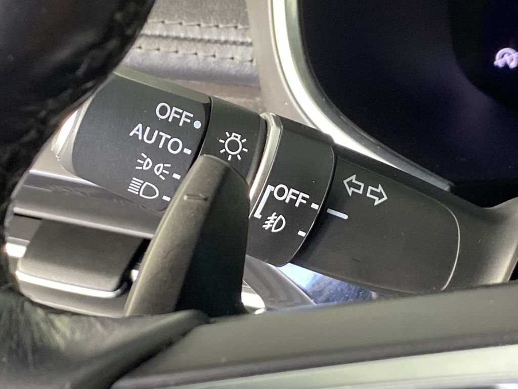 Used 2023 Acura MDX w/ Advance Package AWD/4WD image 21