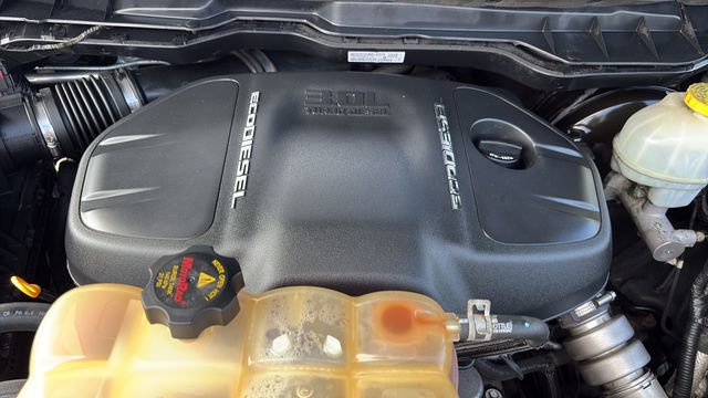 Used 2018 RAM 1500 Laramie Longhorn w/ Cold Weather Group AWD/4WD image 26