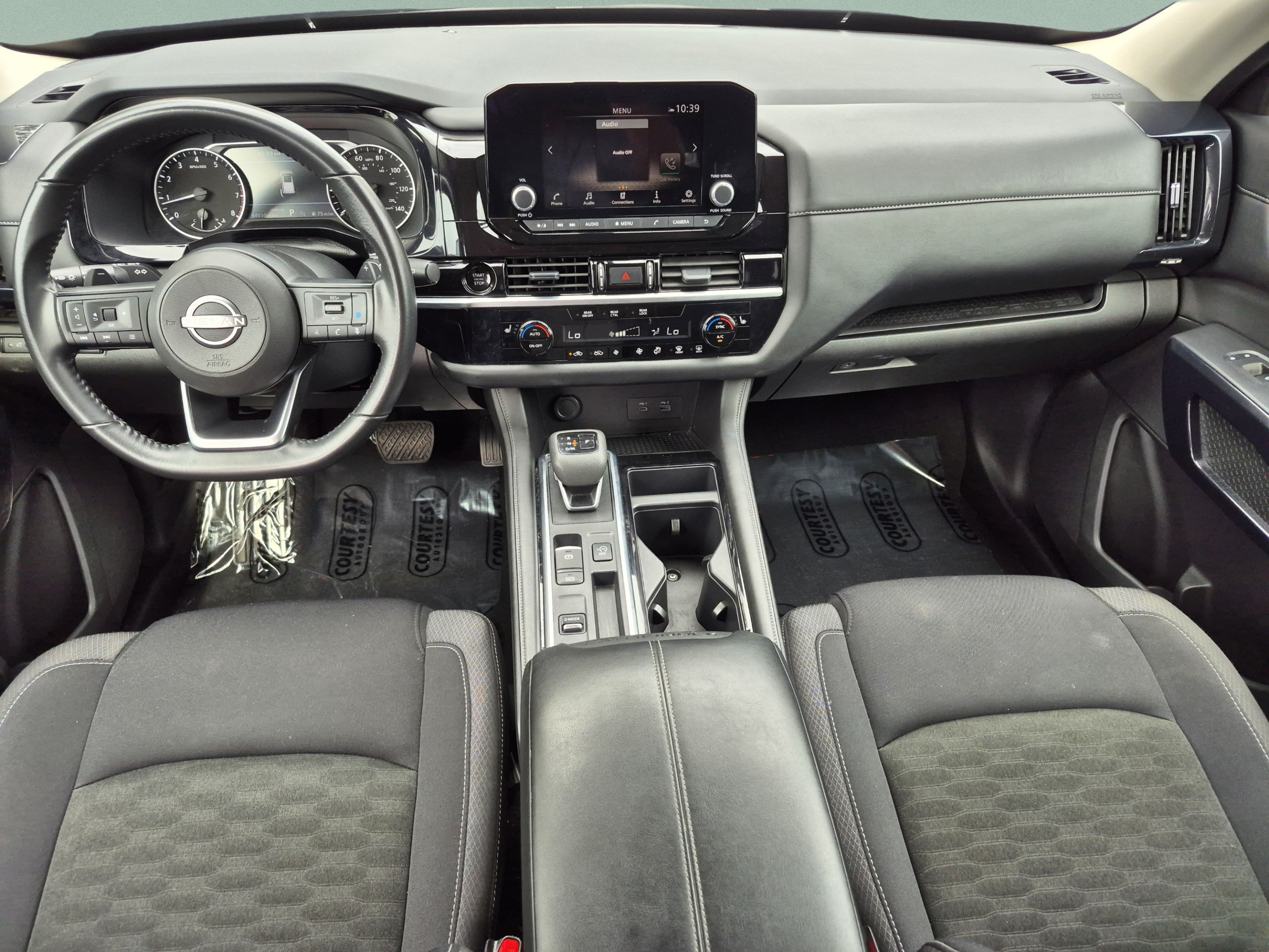 Certified 2025 Nissan Pathfinder SV FWD image 13