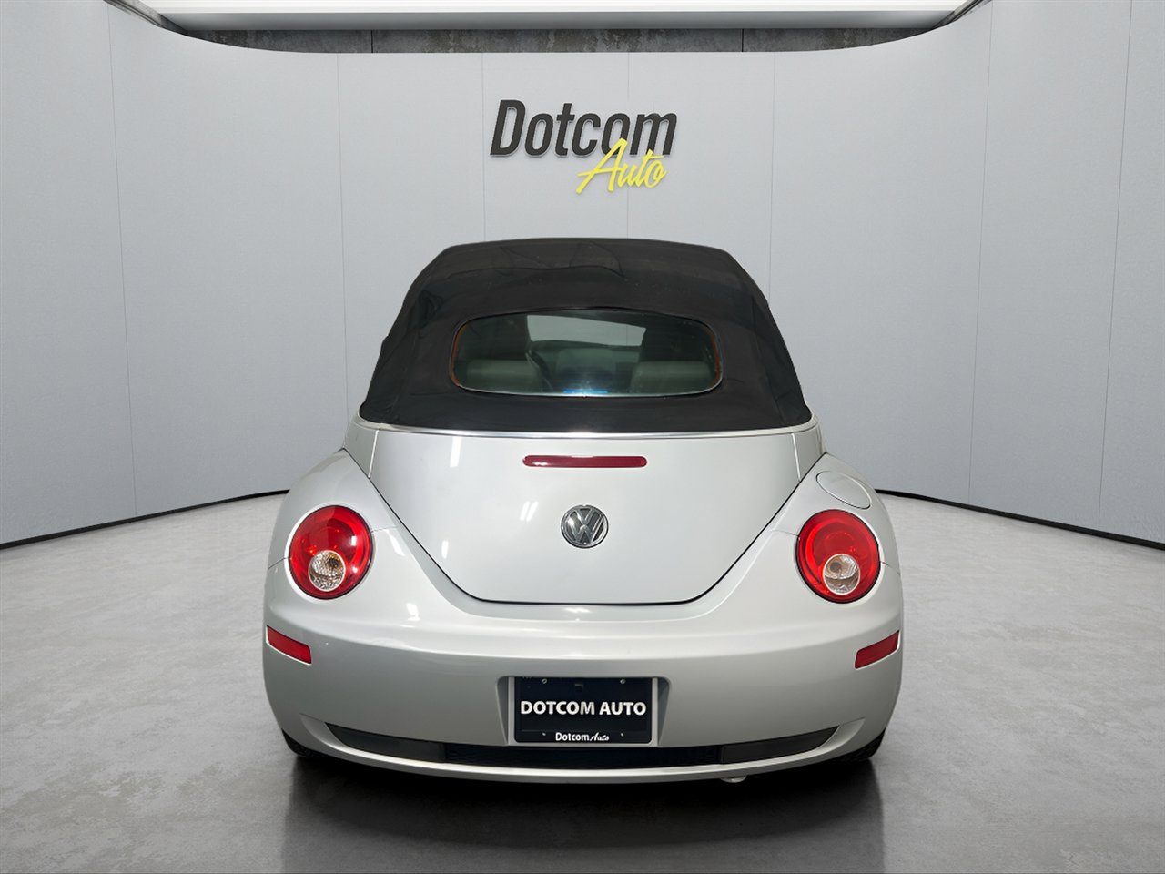 Used 2007 Volkswagen Beetle Convertible w/ Package 1 image 8