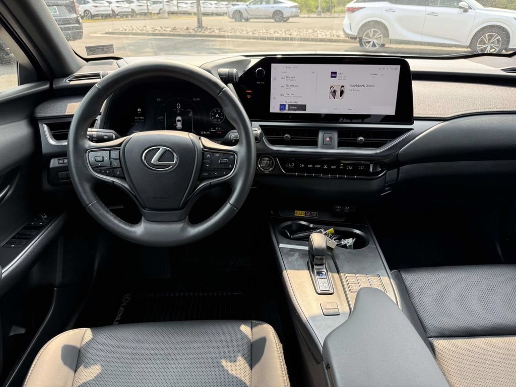 Used 2025 Lexus UX 300h AWD w/ Accessory Package (Z1) image 8