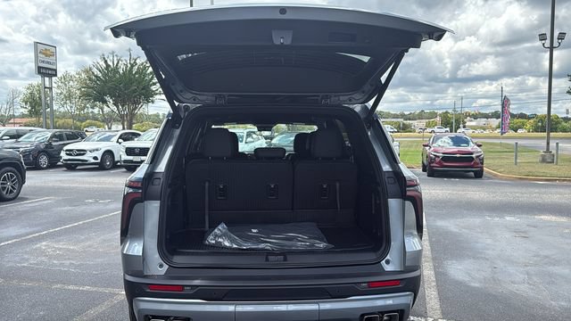 New 2027 Chevrolet Traverse LT w/ Driver Confidence Package FWD image 10
