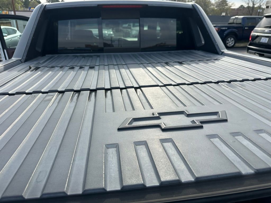 Used 2018 Chevrolet Silverado 1500 High Country w/ High Desert Package AWD/4WD image 32