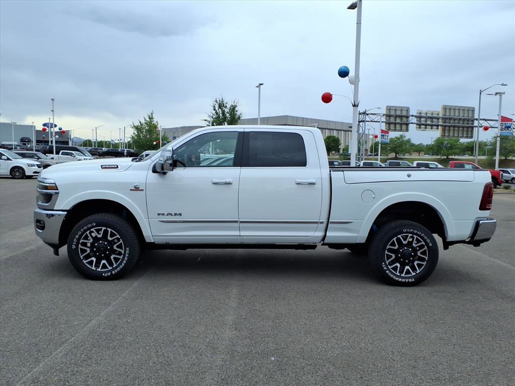 Used 2025 RAM 2500 Limited AWD/4WD image 2