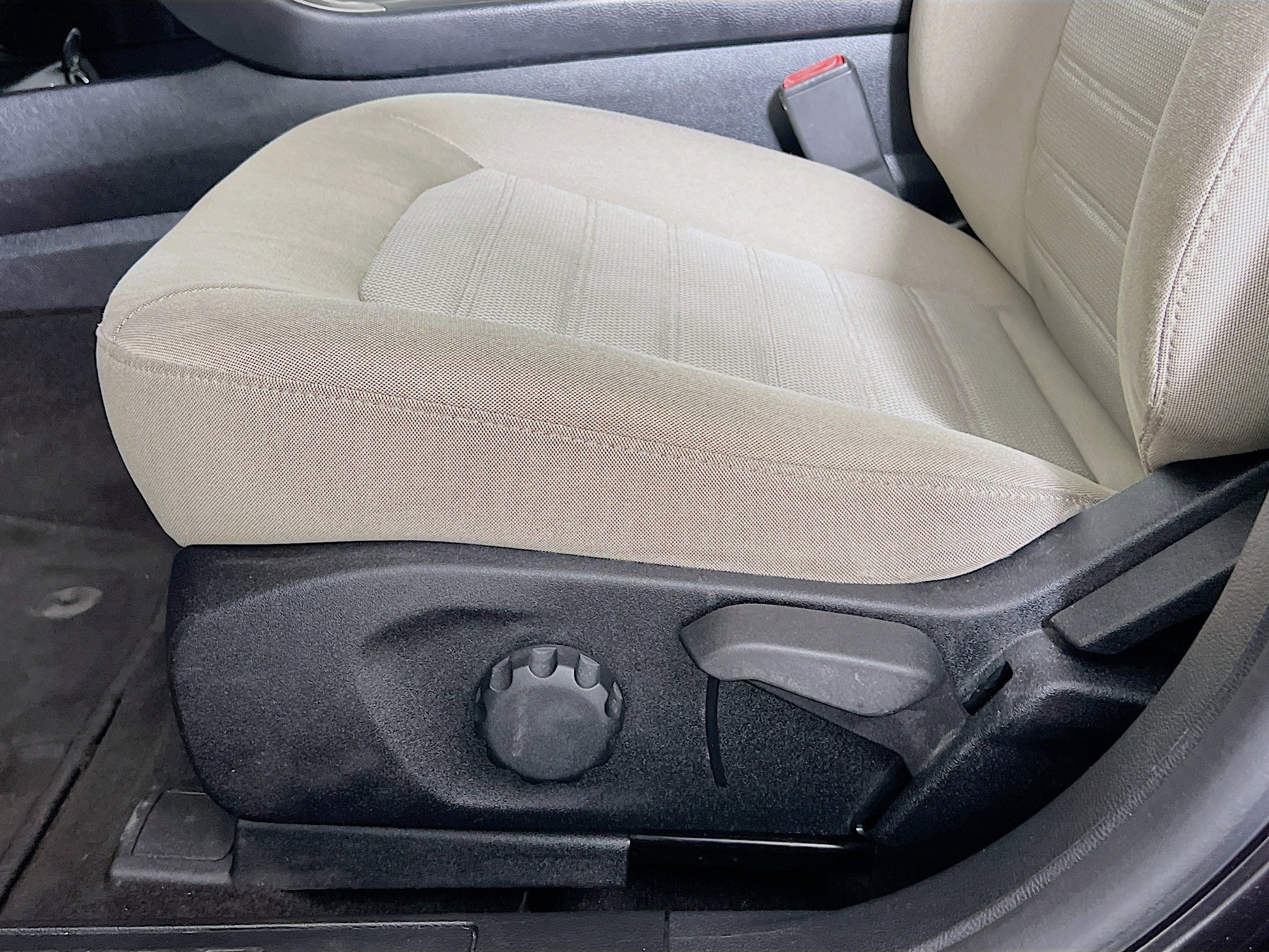 Used 2019 Ford Fusion S FWD image 19