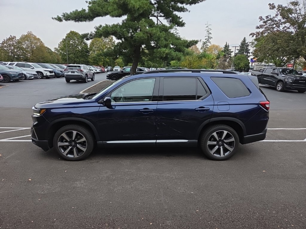 Used 2024 Honda Pilot Touring image 9