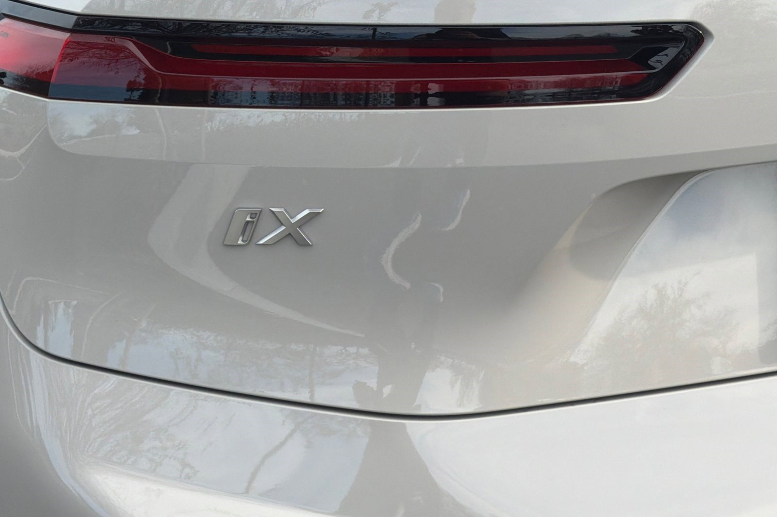 Used 2026 BMW iX xDrive45 w/ M Sport Package image 39