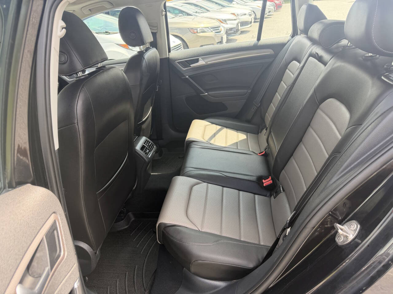 Used 2017 Volkswagen Golf Alltrack SEL AWD/4WD image 13