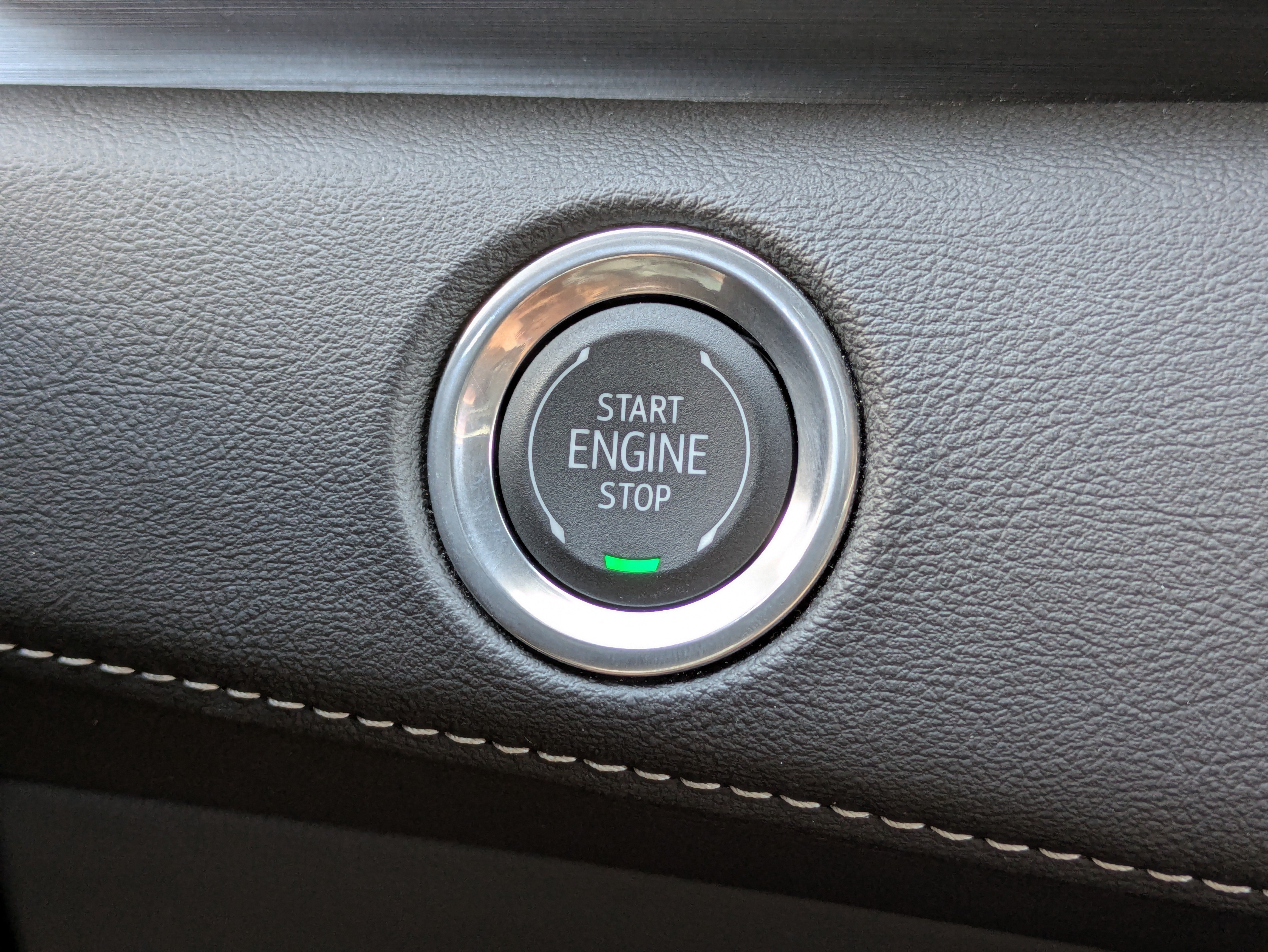 Certified 2024 Cadillac Escalade Sport AWD/4WD image 33