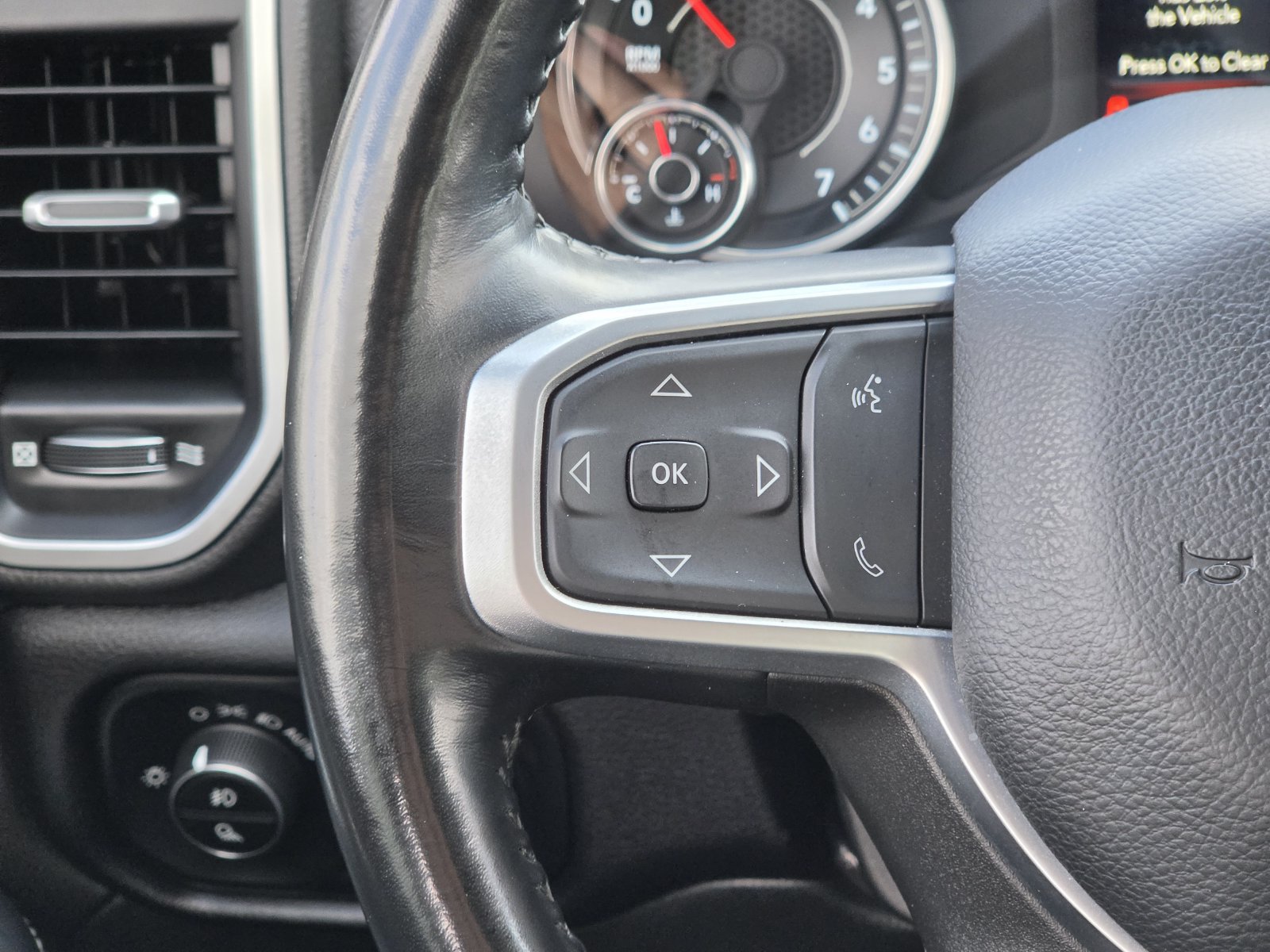 Used 2024 RAM 2500 Big Horn w/ Night Edition AWD/4WD image 27