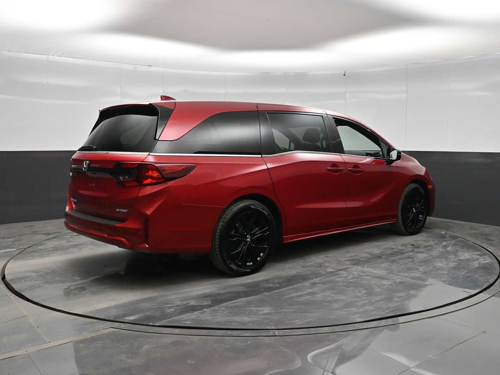 Used 2025 Honda Odyssey Sport-L image 7