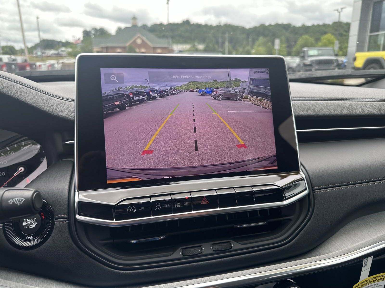 Used 2023 Jeep Compass Limited image 37