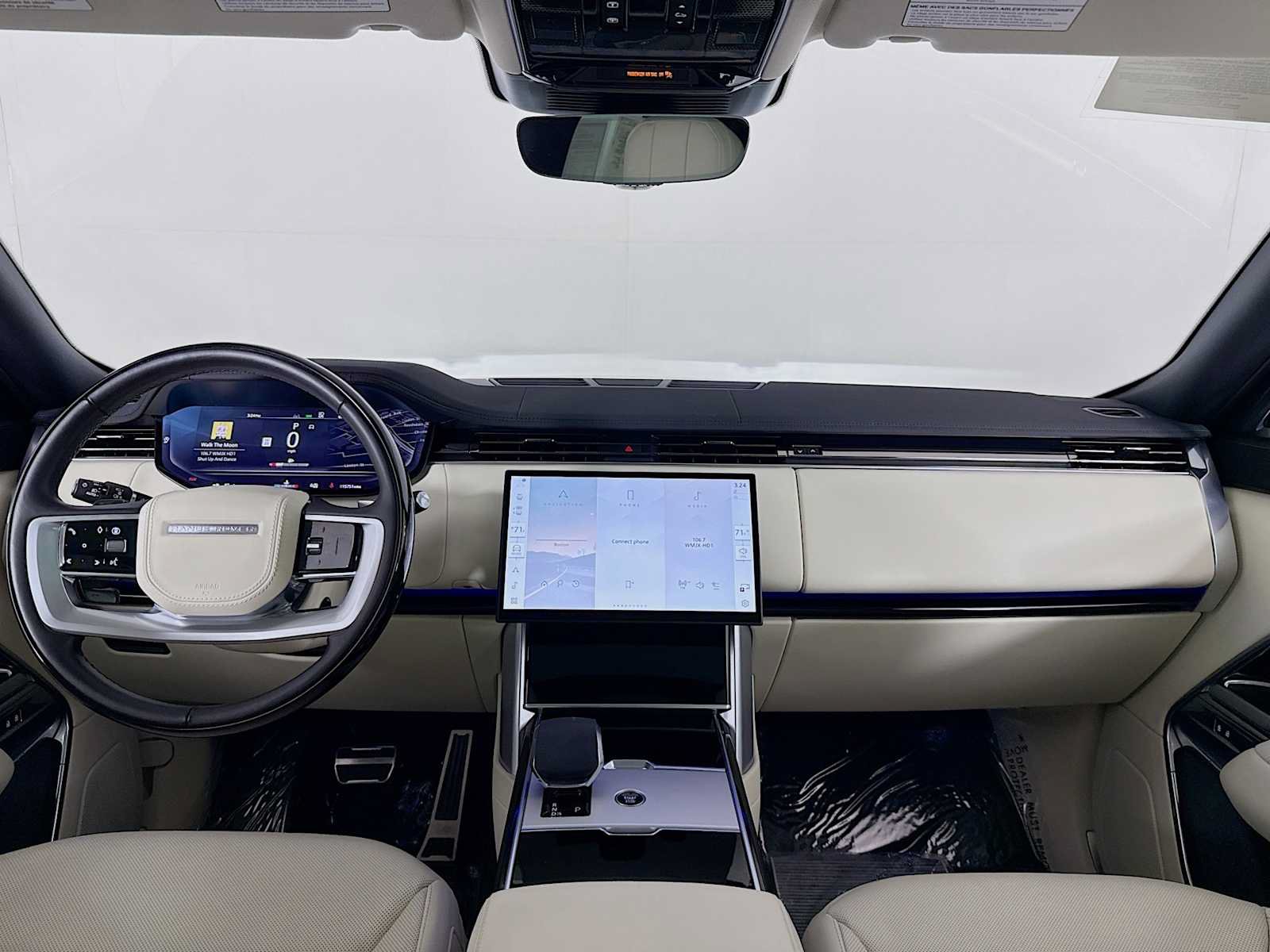 Certified 2024 Land Rover Range Rover SE AWD/4WD image 23