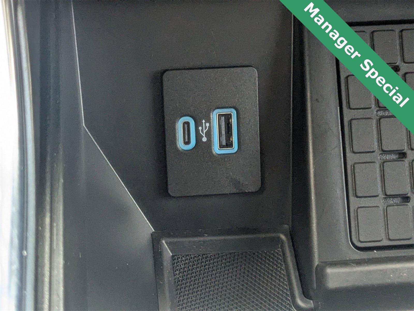 Used 2023 Ford F150 Raptor image 26