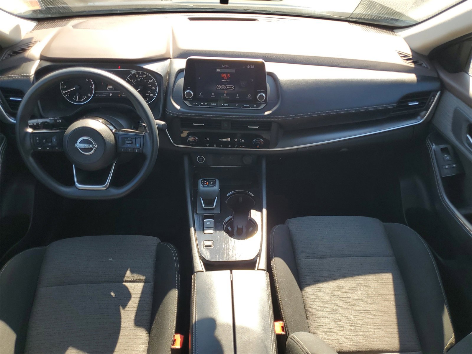 Used 2023 Nissan Rogue SV image 24